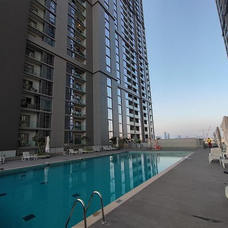 Beautiful 2 Bedroom Next To Business Bay - Sobha Creek Vista Dubai Exterior foto