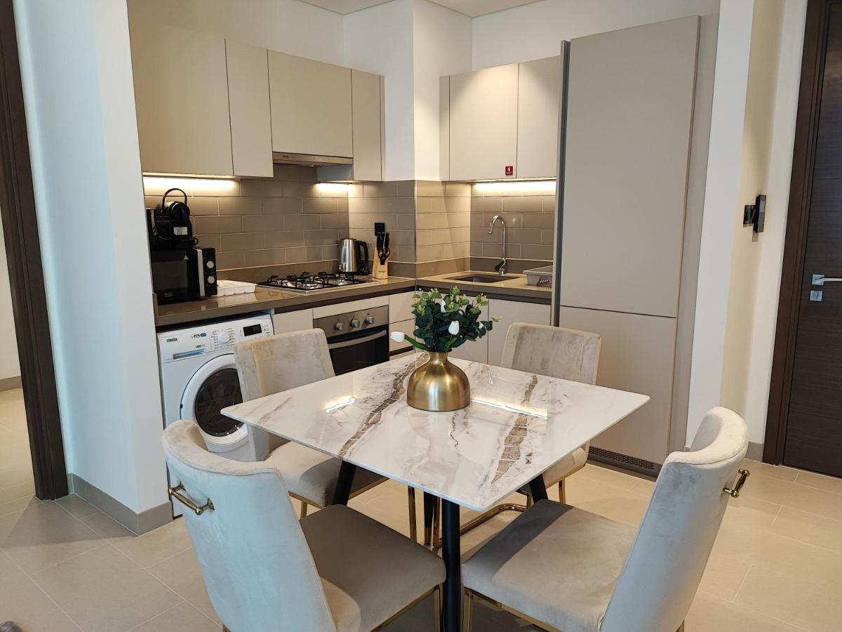 Beautiful 2 Bedroom Next To Business Bay - Sobha Creek Vista Dubai Exterior foto