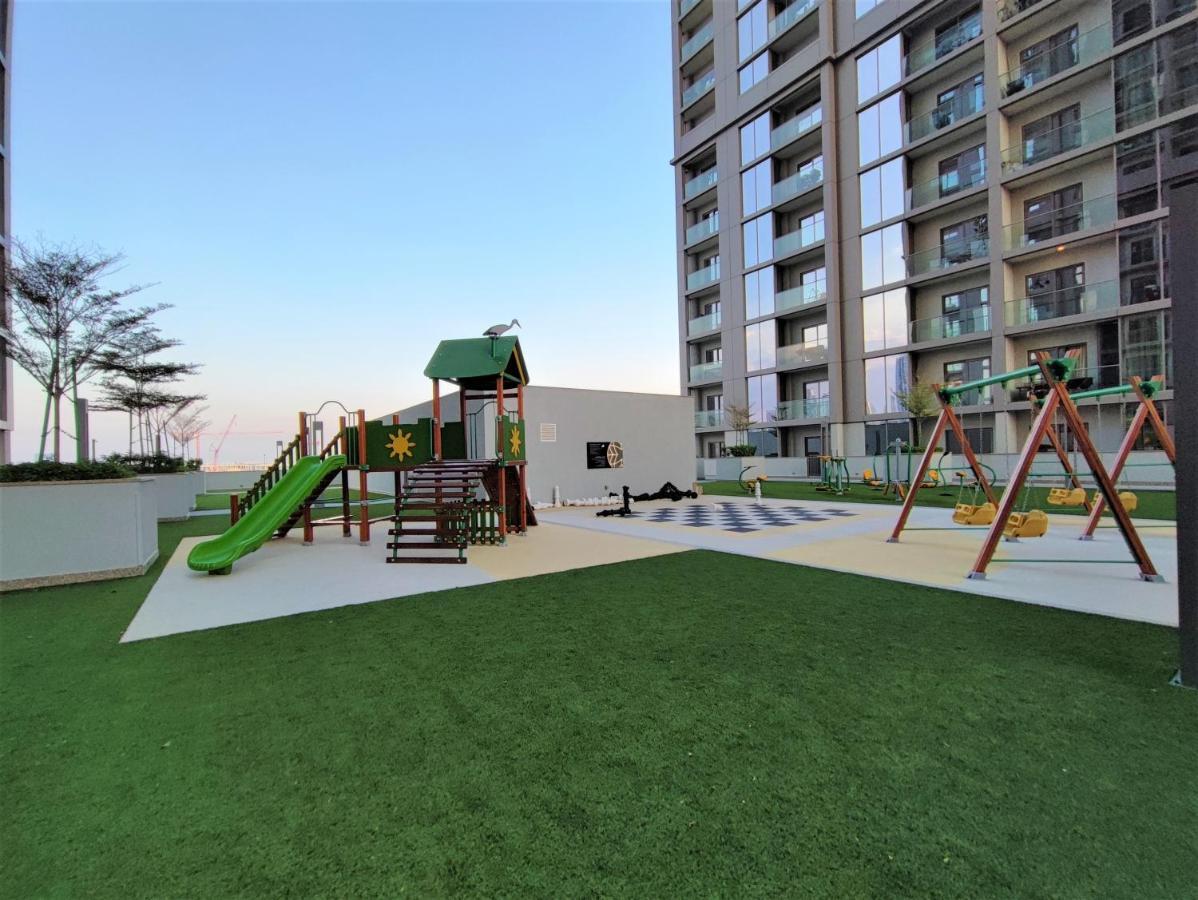 Beautiful 2 Bedroom Next To Business Bay - Sobha Creek Vista Dubai Exterior foto