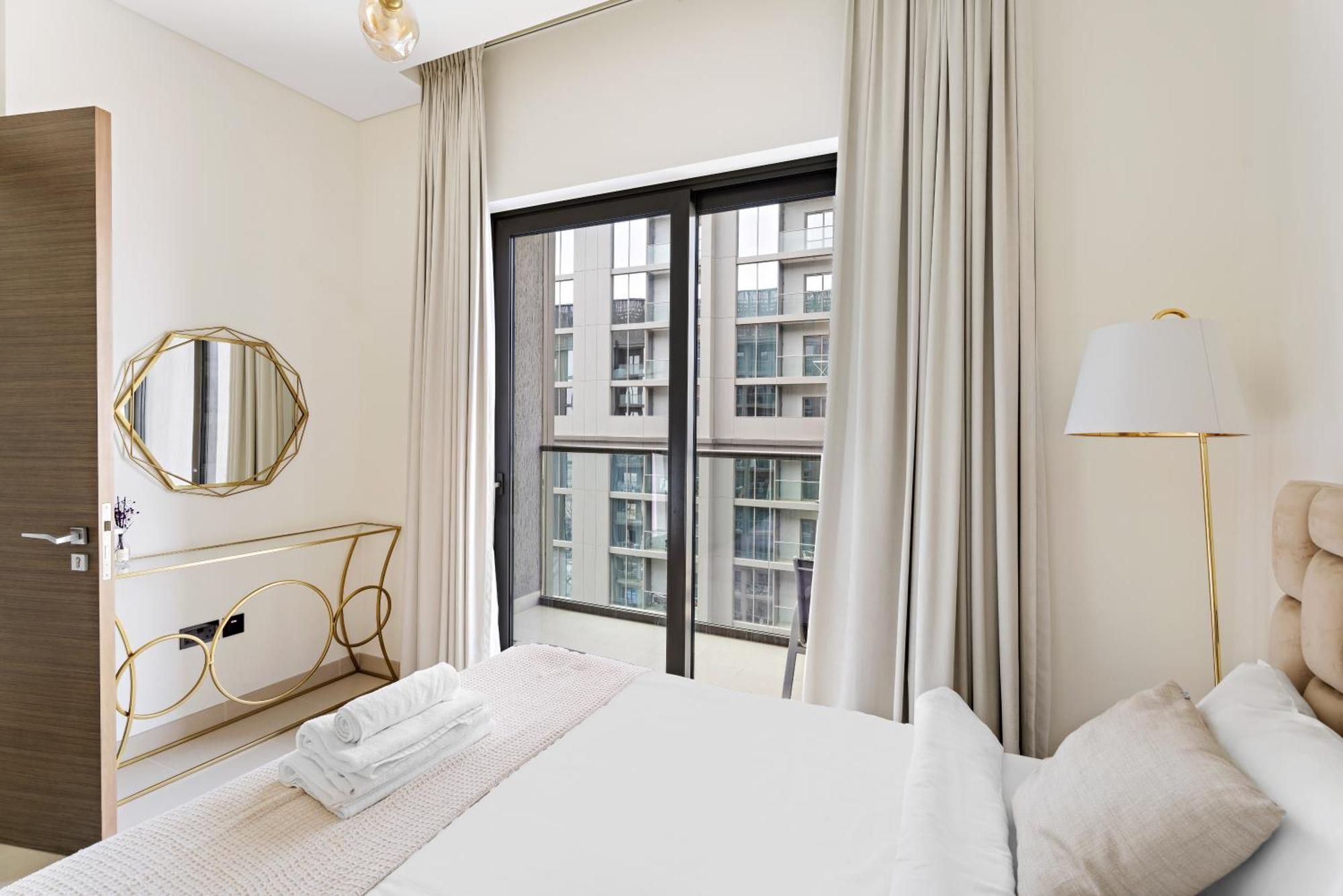 Beautiful 2 Bedroom Next To Business Bay - Sobha Creek Vista Dubai Exterior foto