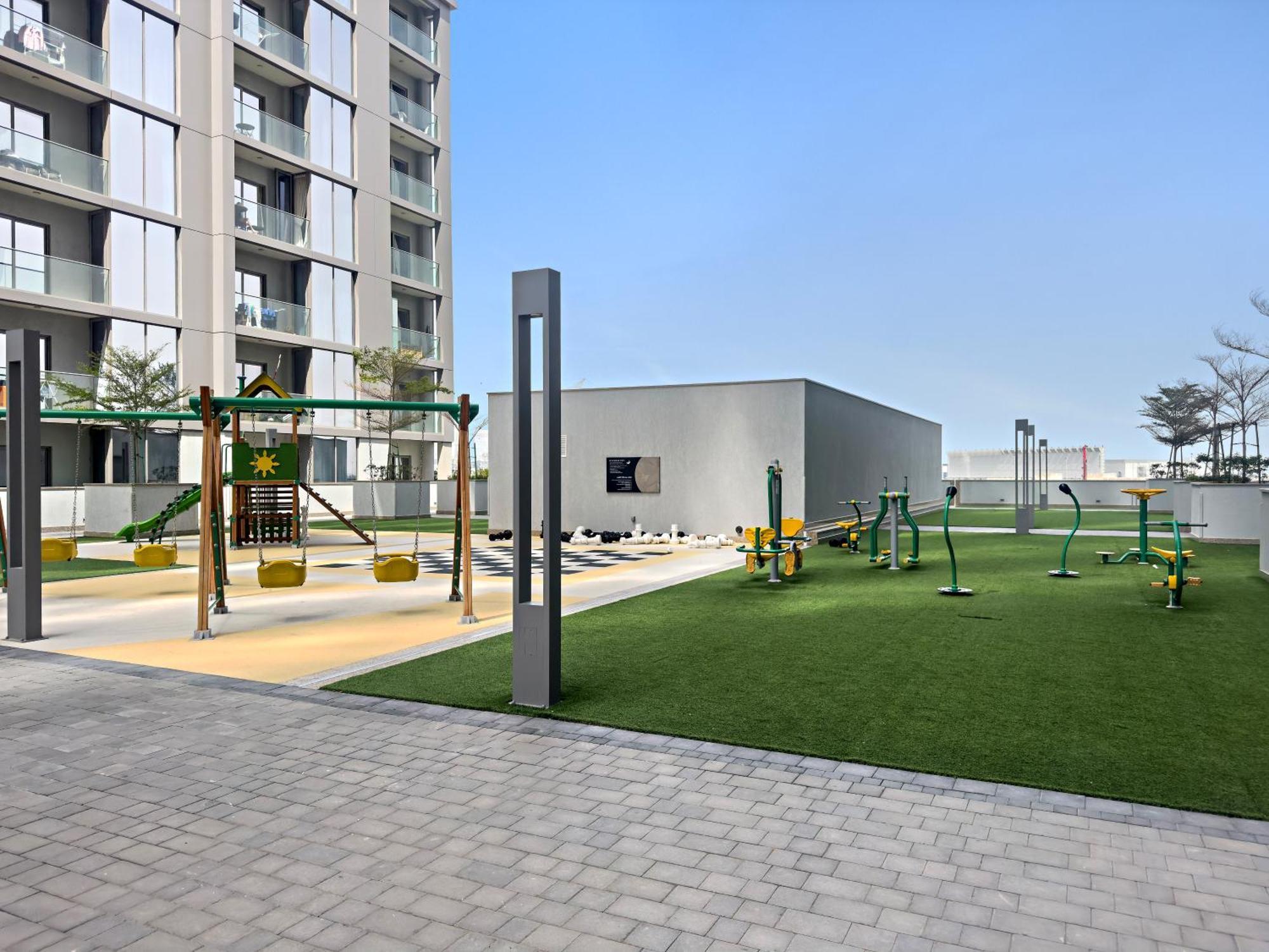 Beautiful 2 Bedroom Next To Business Bay - Sobha Creek Vista Dubai Exterior foto