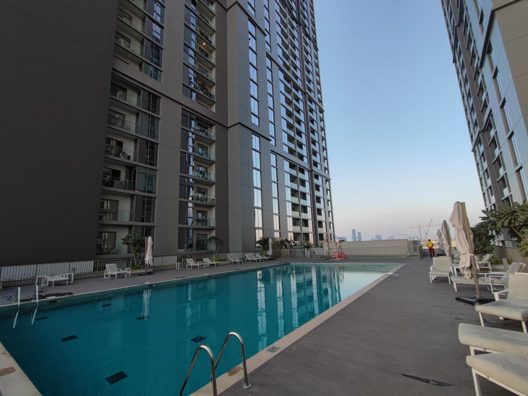 Beautiful 2 Bedroom Next To Business Bay - Sobha Creek Vista Dubai Exterior foto